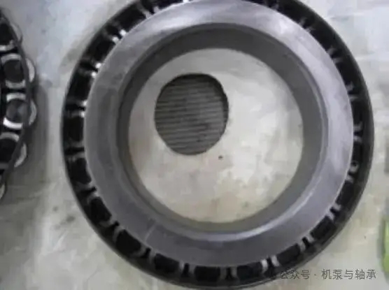 軸承驗(yàn)收印記之發(fā)灰/發(fā)暗，疑是“二手軸承” 